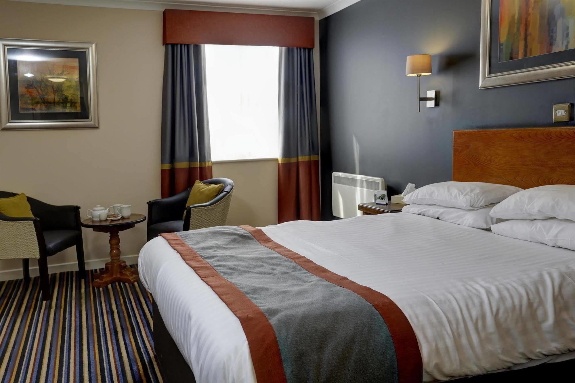Weathervane Hotel By Greene King Inns Stoke-on-Trent Exteriör bild